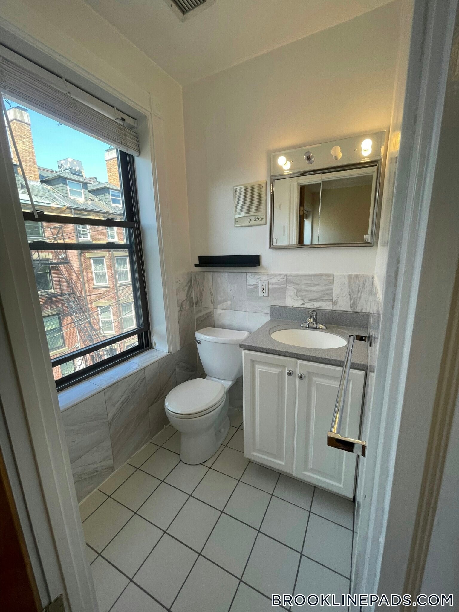 Building Photo - 12 Dean Rd