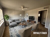 Building Photo - 611 Sunset Ln