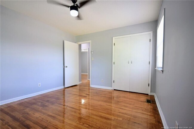 Building Photo - 5330 Plateau Ct