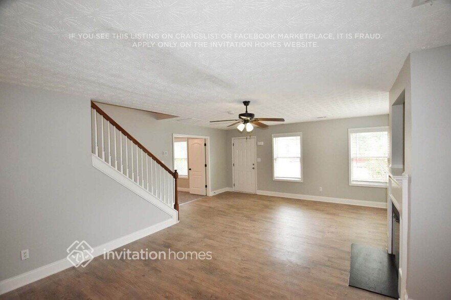 Building Photo - 113 Daisy Cir