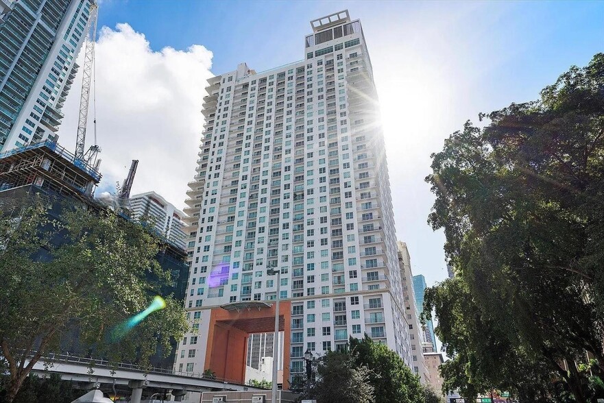 Building Photo - 133 NE 2nd Ave