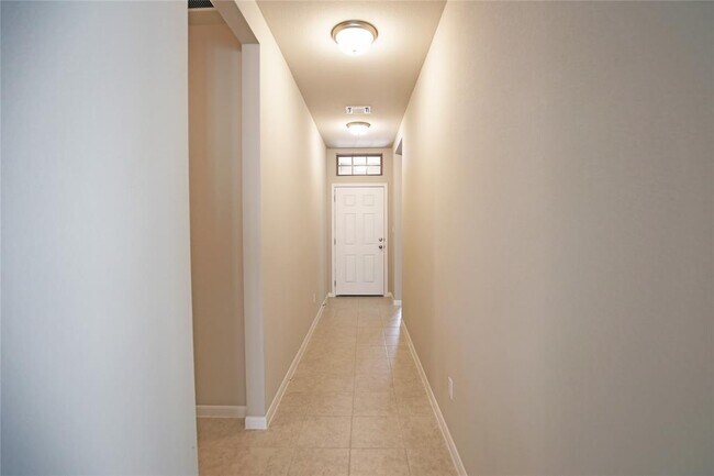 Building Photo - 233 Scenic Hills Cir