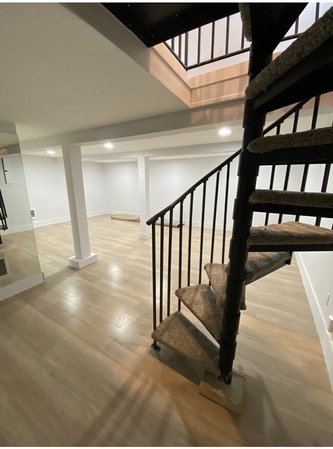 Building Photo - Newly Renovated 3 Bedroom in Renton Highlands
