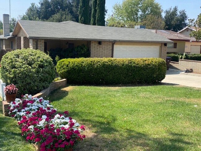 Building Photo - 1125 Chestnut Ave