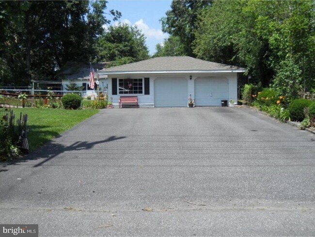 Building Photo - 1 Cornell Rd