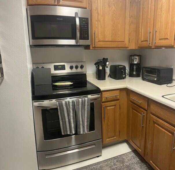 Building Photo - 1020 15th St