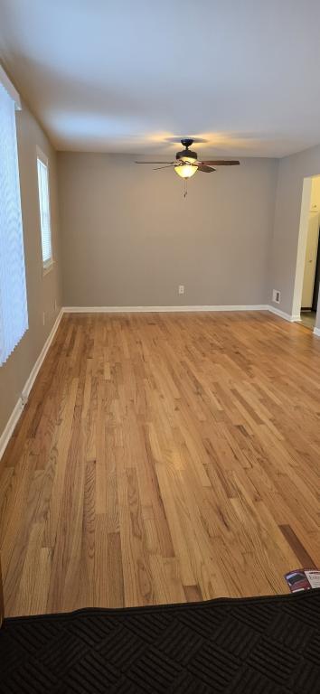 Building Photo - 7010 Town Ln