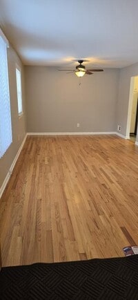 Building Photo - 7010 Town Ln