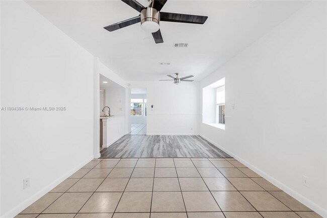 Building Photo - 5800 Rambler Rose Way