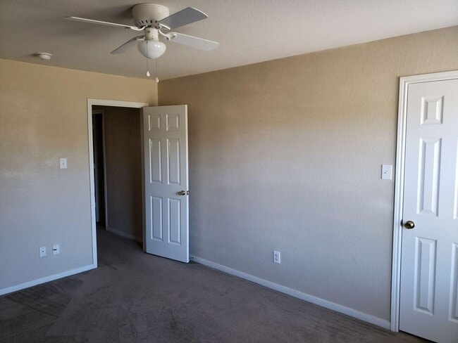 Building Photo - 15810 Sheldon Ridge Way