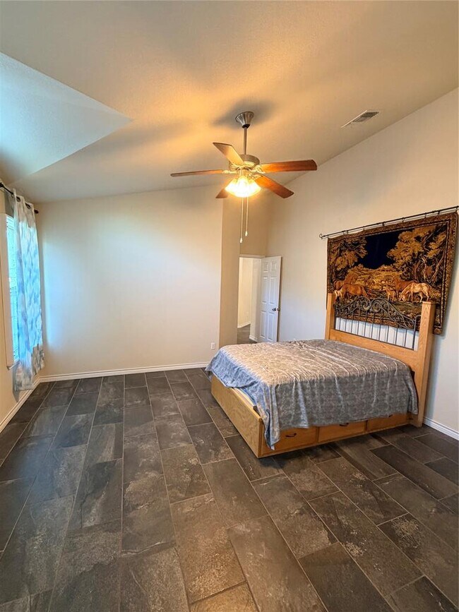 Building Photo - 1313 Fawn Lily Dr