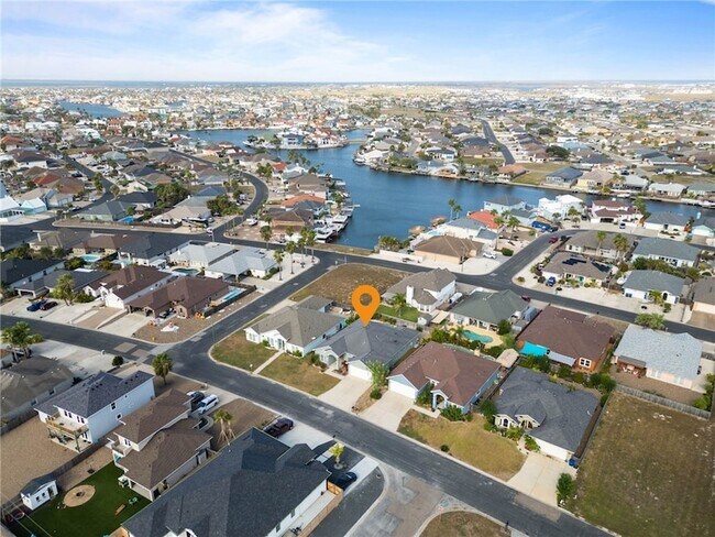 Building Photo - 14106 Coquina Bay Ave