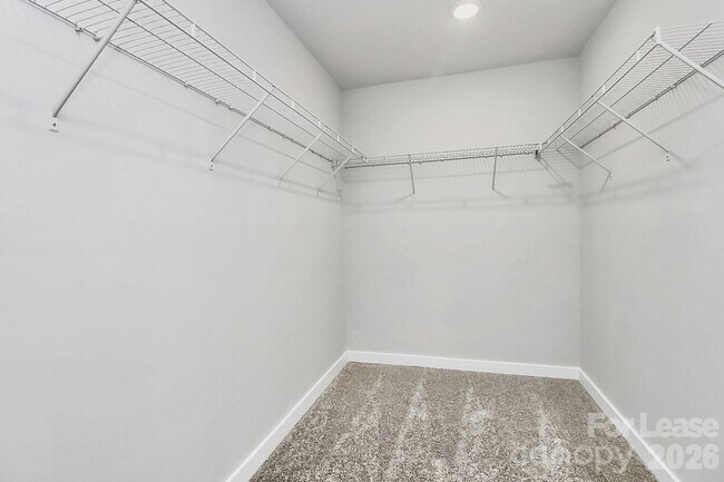 Building Photo - 529 Mountain Vw Dr