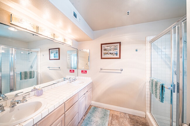 Building Photo - 714 Seacoast Dr