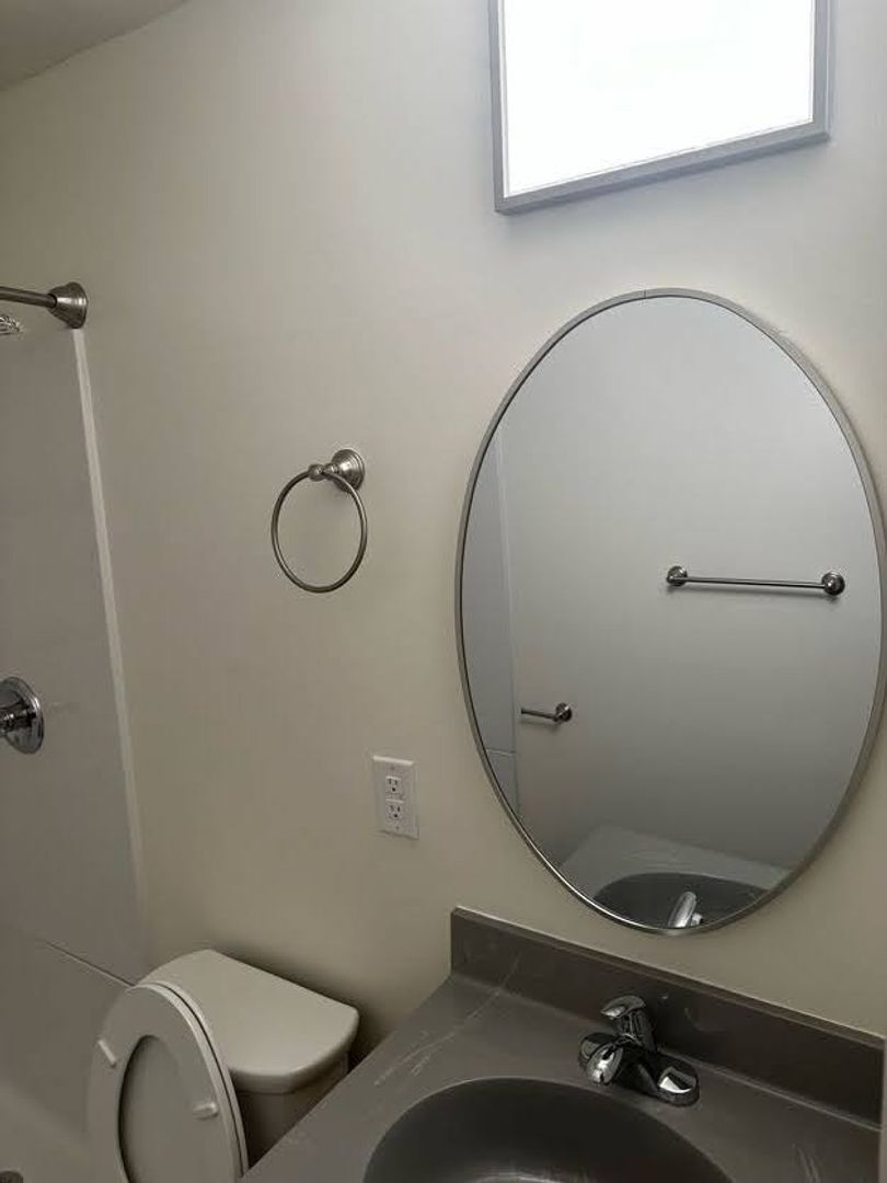 Building Photo - FAIRVIEW - AVAILABLE JULY 2024