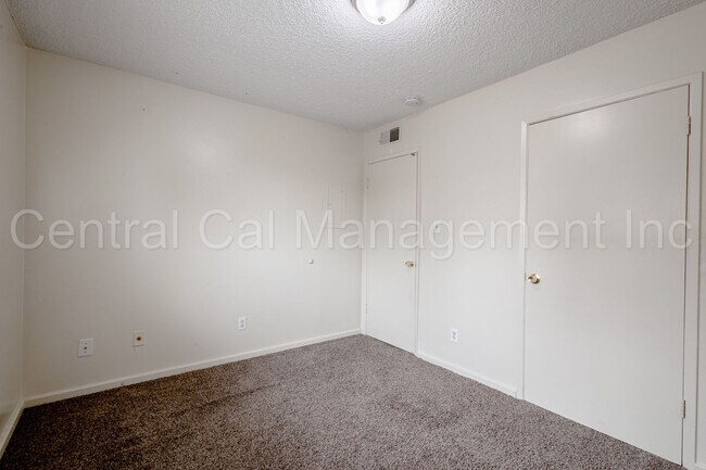 Building Photo - 808 Pershing St