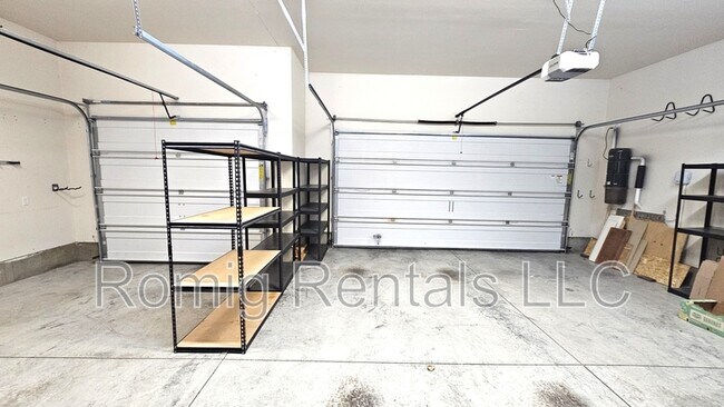 Building Photo - 3855 NW 26th Ave