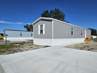 Building Photo - 1050 Myakka Dr