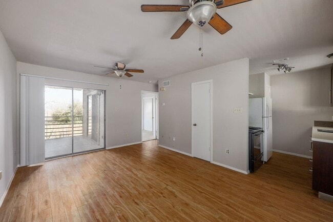 Building Photo - PARKER SQUARE CONDO - NEAR DOWNTOWN - PRIV...