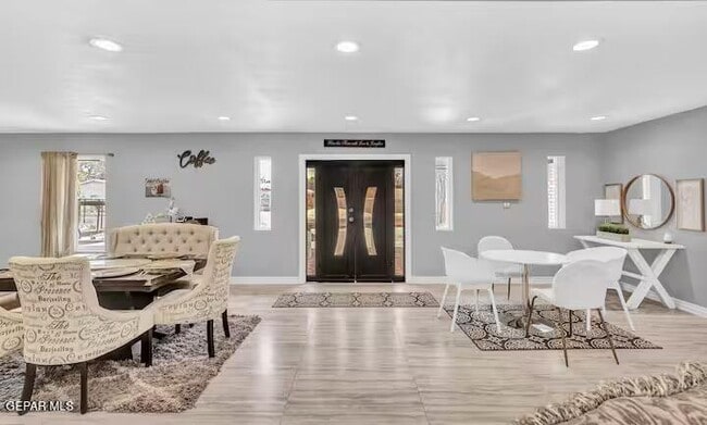 Building Photo - 9100 Parkland Dr