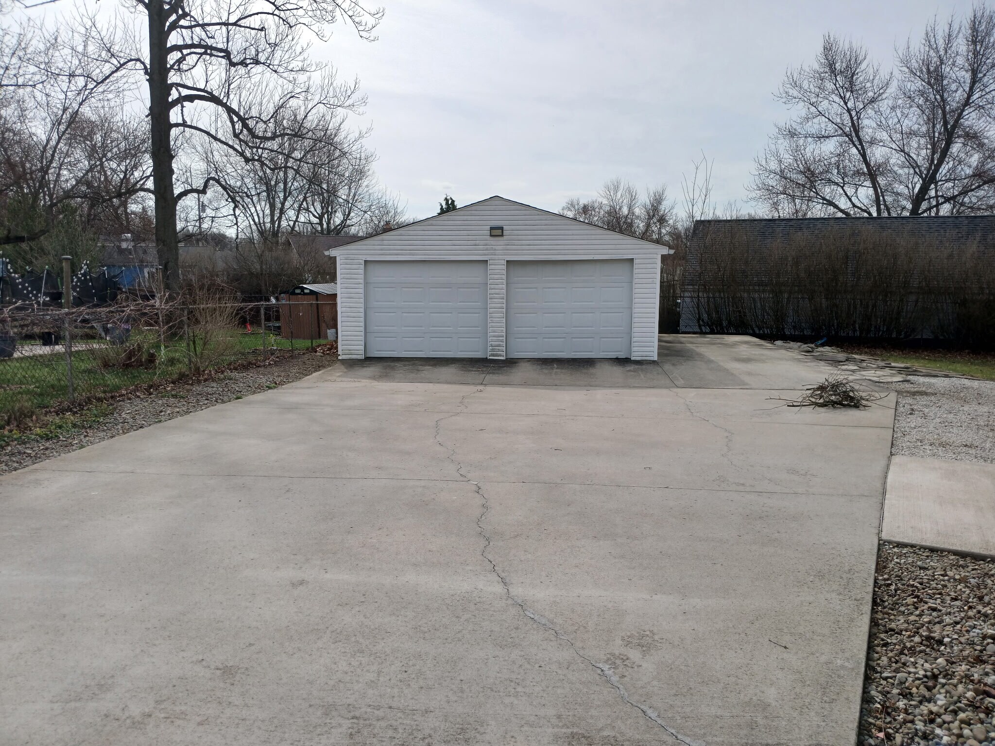 Building Photo - 2472 Beech St