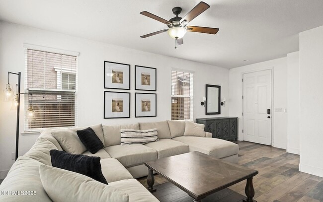 Building Photo - 3890 Dominus Dr