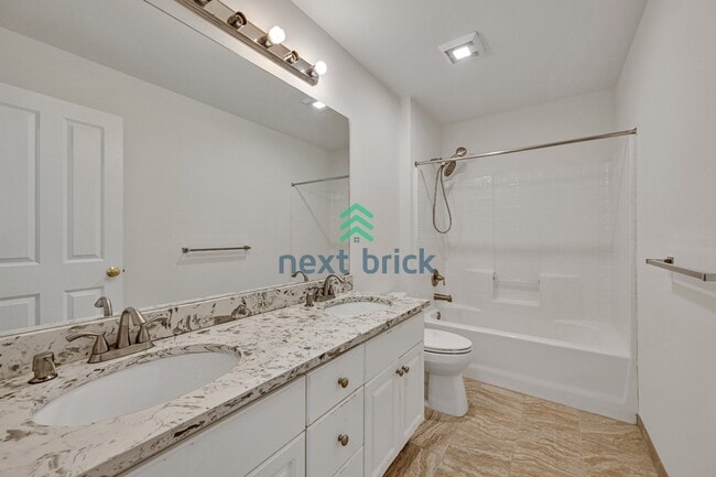 Building Photo - 4 Bed 2.5 Bath Single-family House Available for Rent!