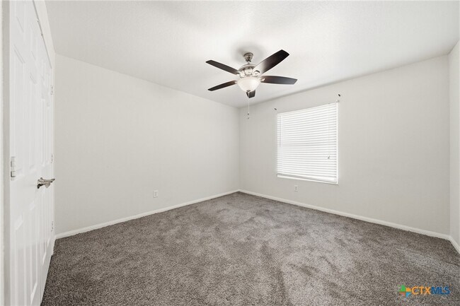 Building Photo - 5304 Oster Dr