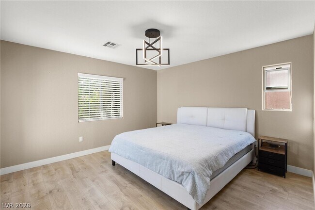 Building Photo - 3647 McMurty Ct