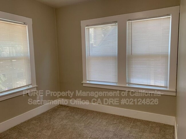 Building Photo - 1410 1/2 19th St