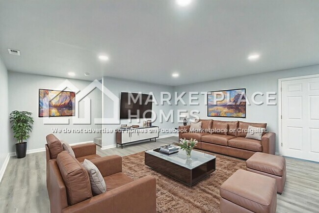 Building Photo - 1717 Briarmanor Dr