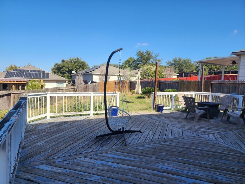 Building Photo - 5866 Wildcat Cyn