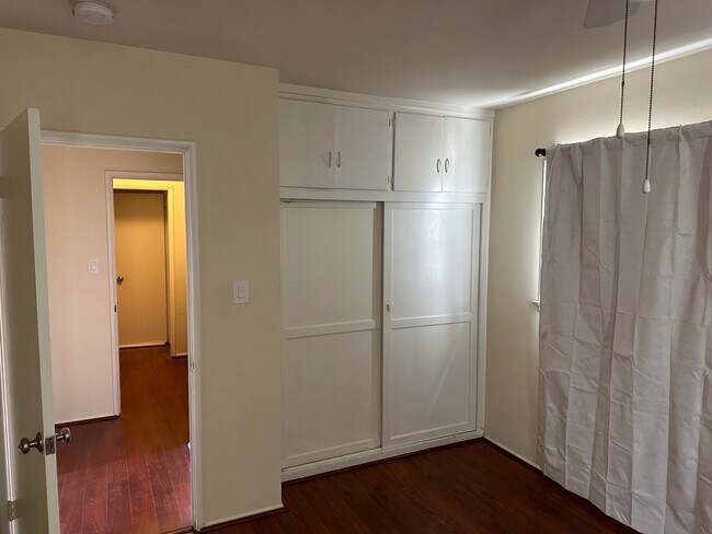 Building Photo - 26025 Cypress St