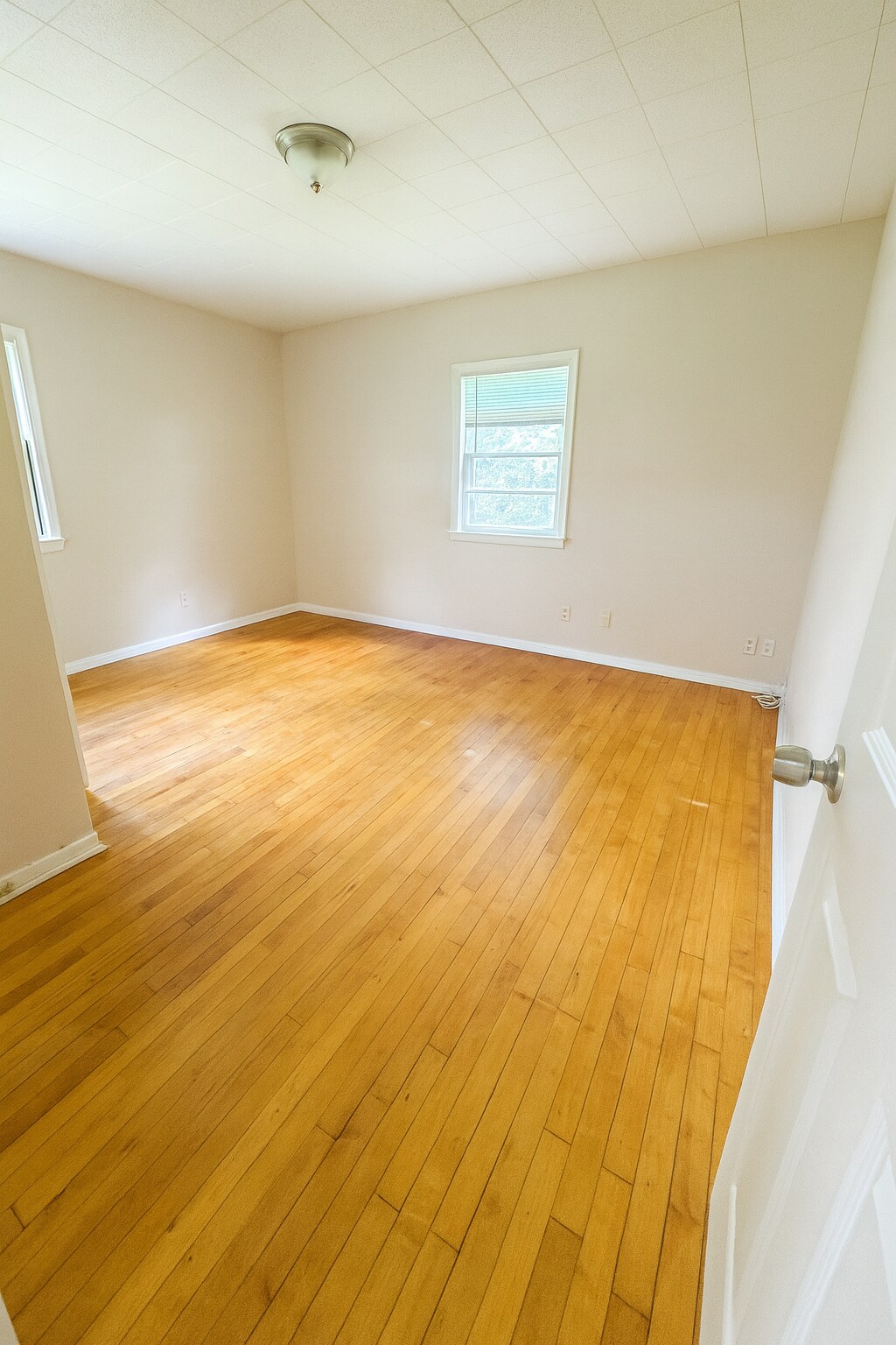 Building Photo - 2827 Polk St NE