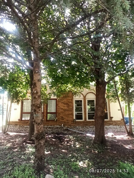 Front of the house view - 2826 67th St