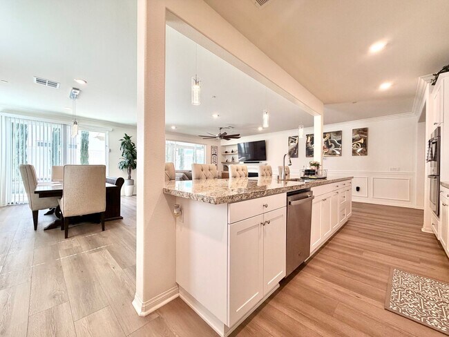 Building Photo - Resort-Style Pool Home with Mother-in-Law Suite,  RV Access & Included SOLAR Near Heritage Lake