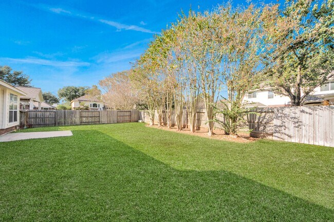 Building Photo - 1819 Misty Falls Ln