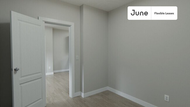 Building Photo - 36 N Bennet St