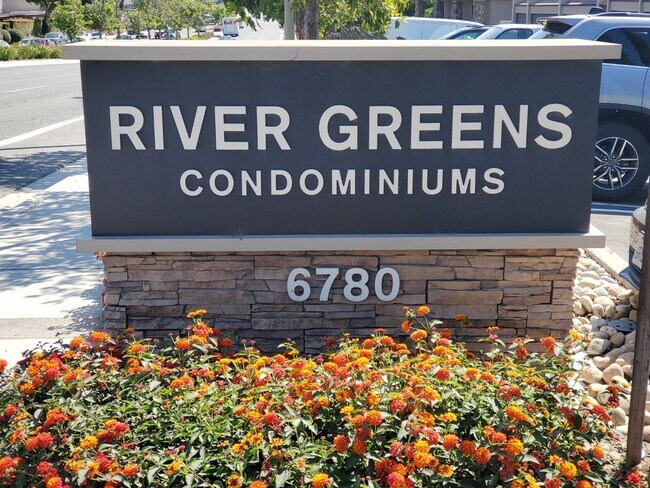 Building Photo - 6780 Mission Gorge Rd