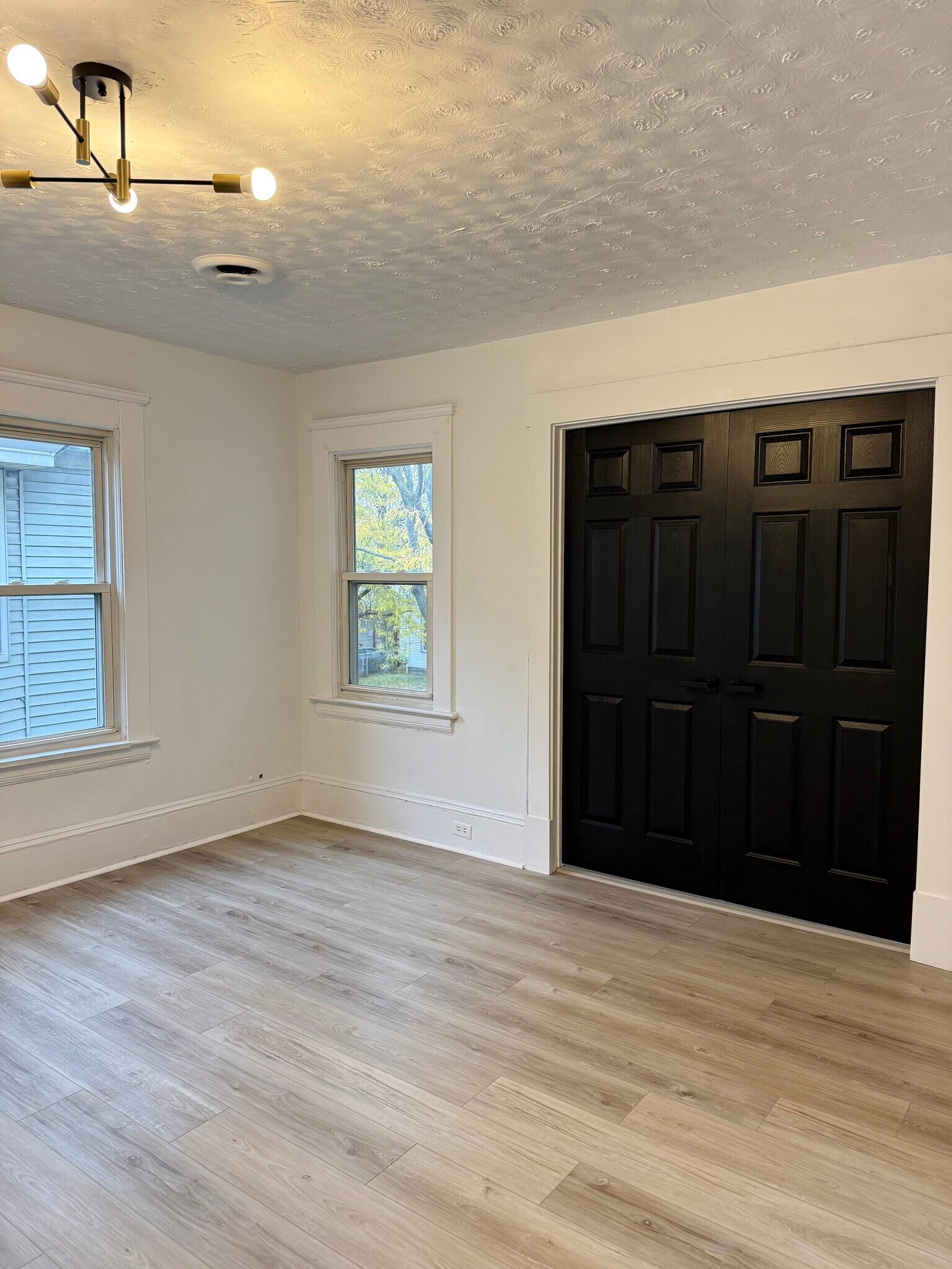 Building Photo - 1825 Clover Ave