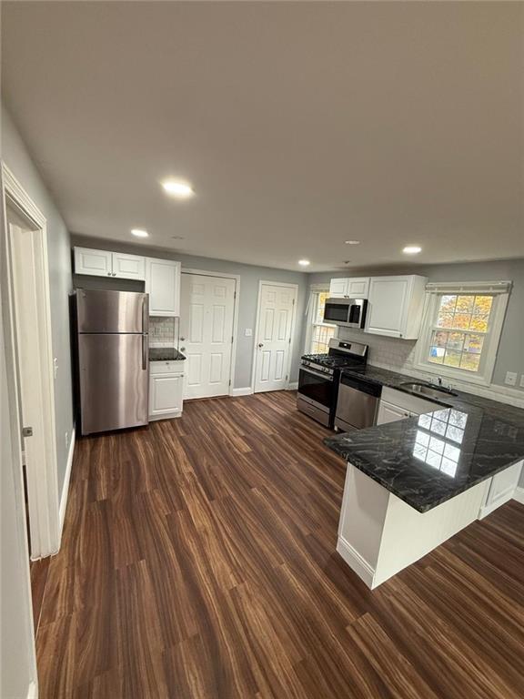 Building Photo - 16 Saratoga Ave