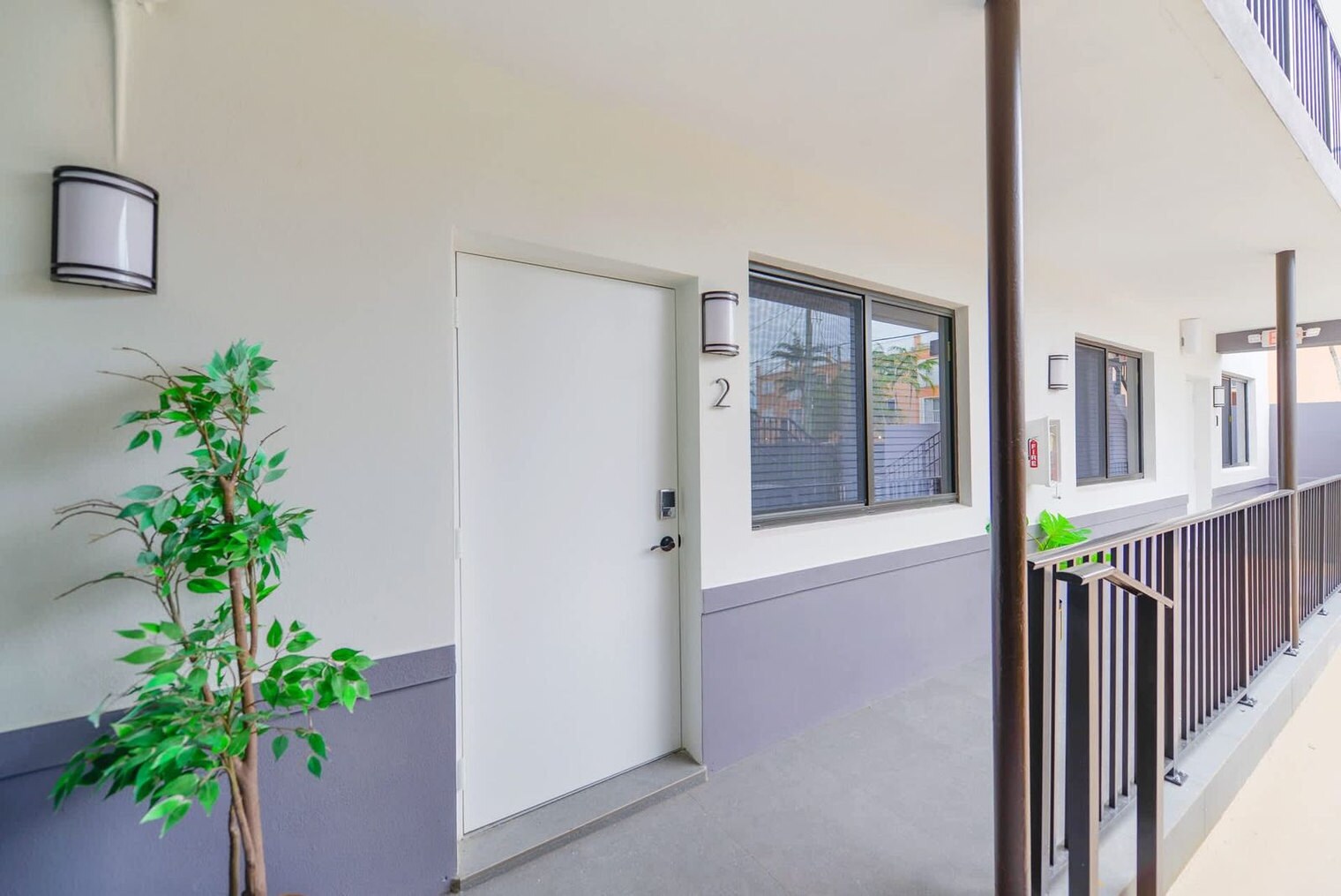 Building Photo - 700 SW 11th Ave