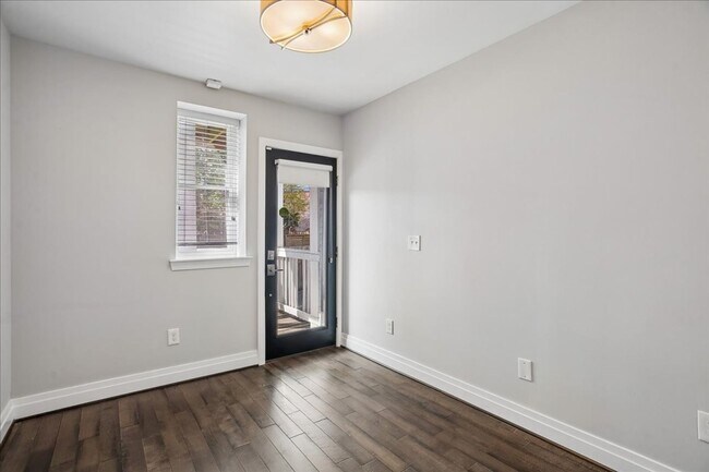 Building Photo - RAZDCPROPERTIES TRUST