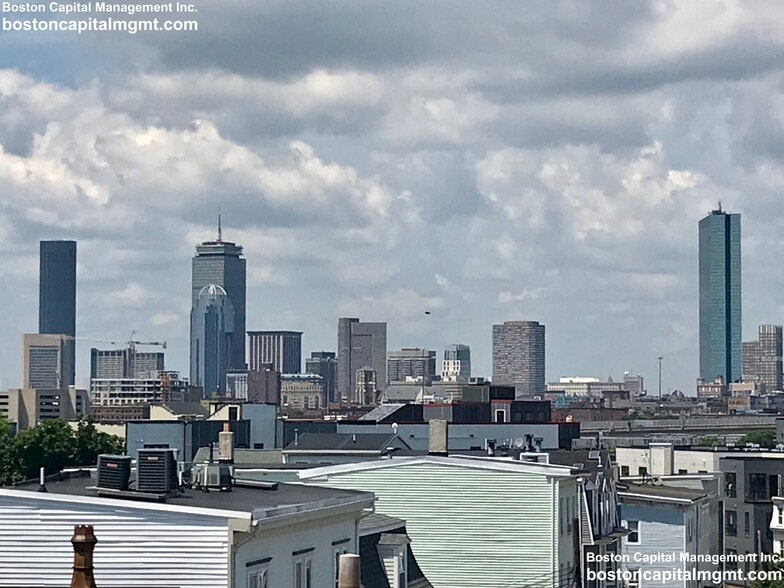 Building Photo - 360-362 Dorchester St. Unit 3