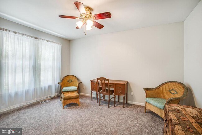 Building Photo - 201 Anchor Cove