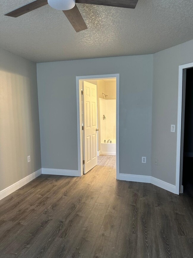 Building Photo - 790 Gillen Ave NW