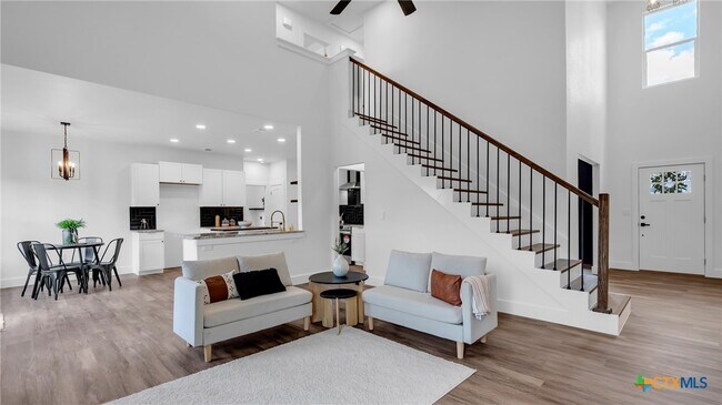 Building Photo - 105 Chesterfield Dr