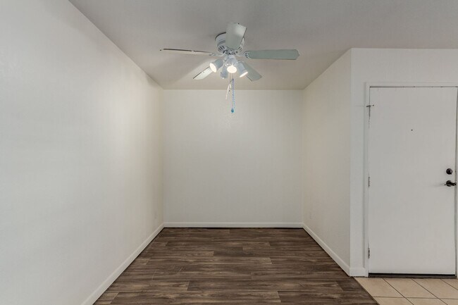 Building Photo - Bella Vita Condo-2 bed, 2 bath in Scottsdale