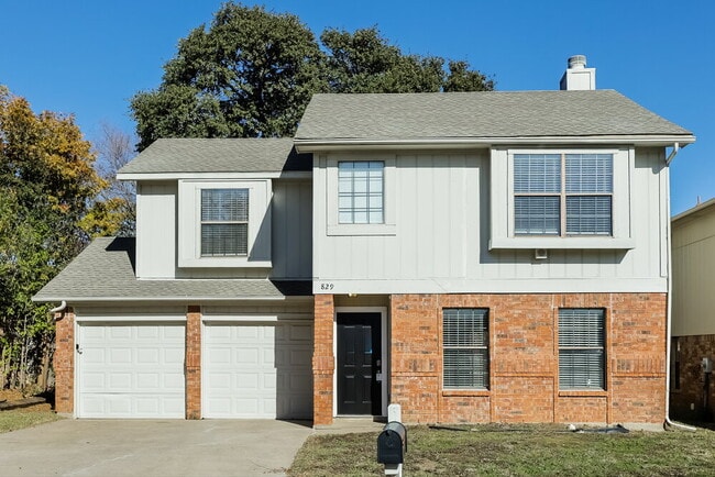 Building Photo - 829 Wyndham Pl