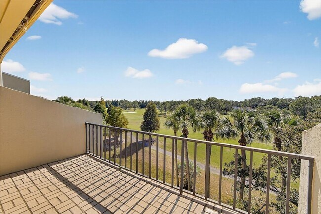 Building Photo - 13618 Greenfield Dr